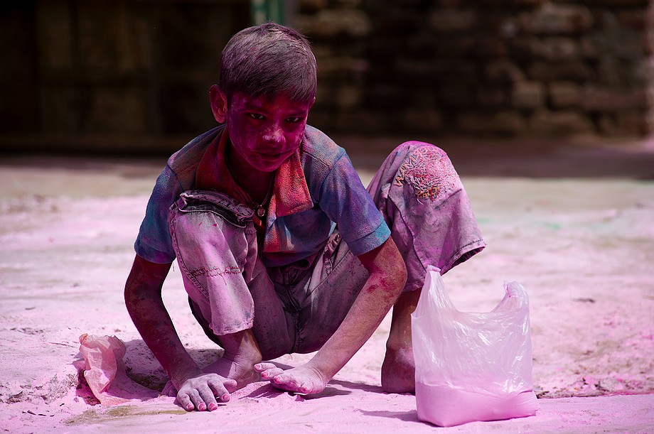 Recycling proszku (Holi Hai! (Vrindavan))